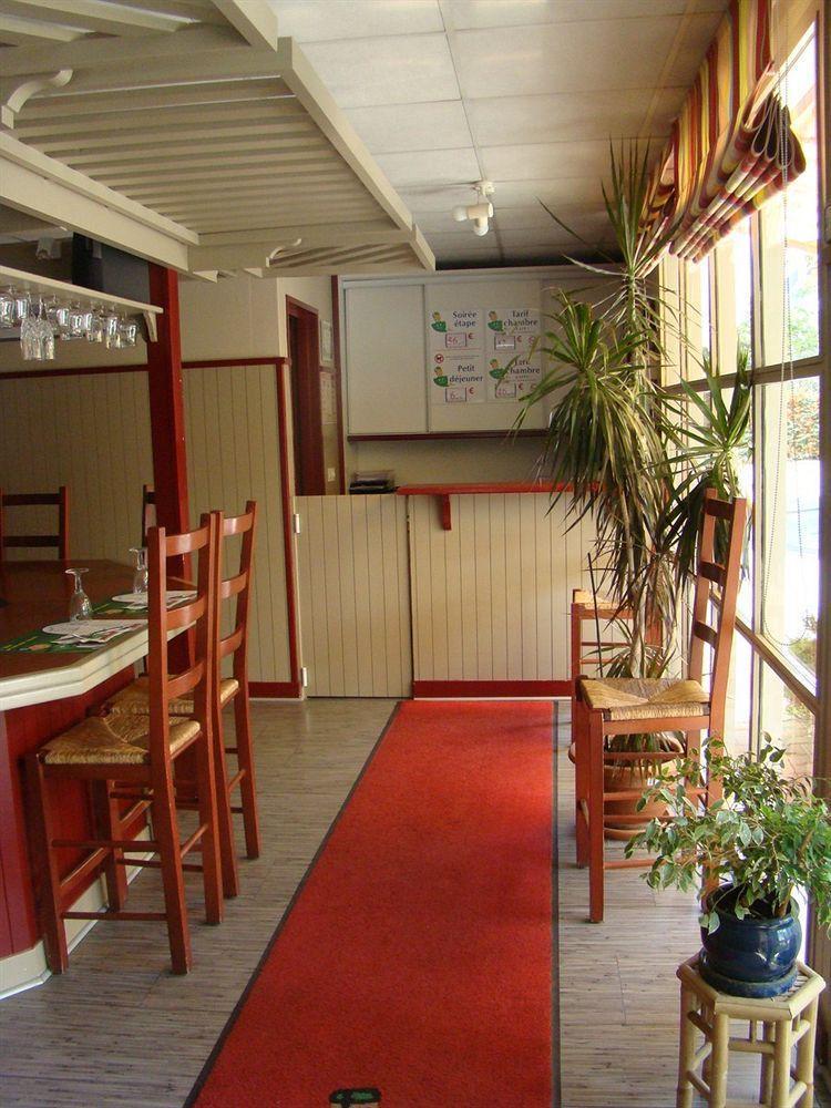 Fasthotel Carcassonne Bagian luar foto