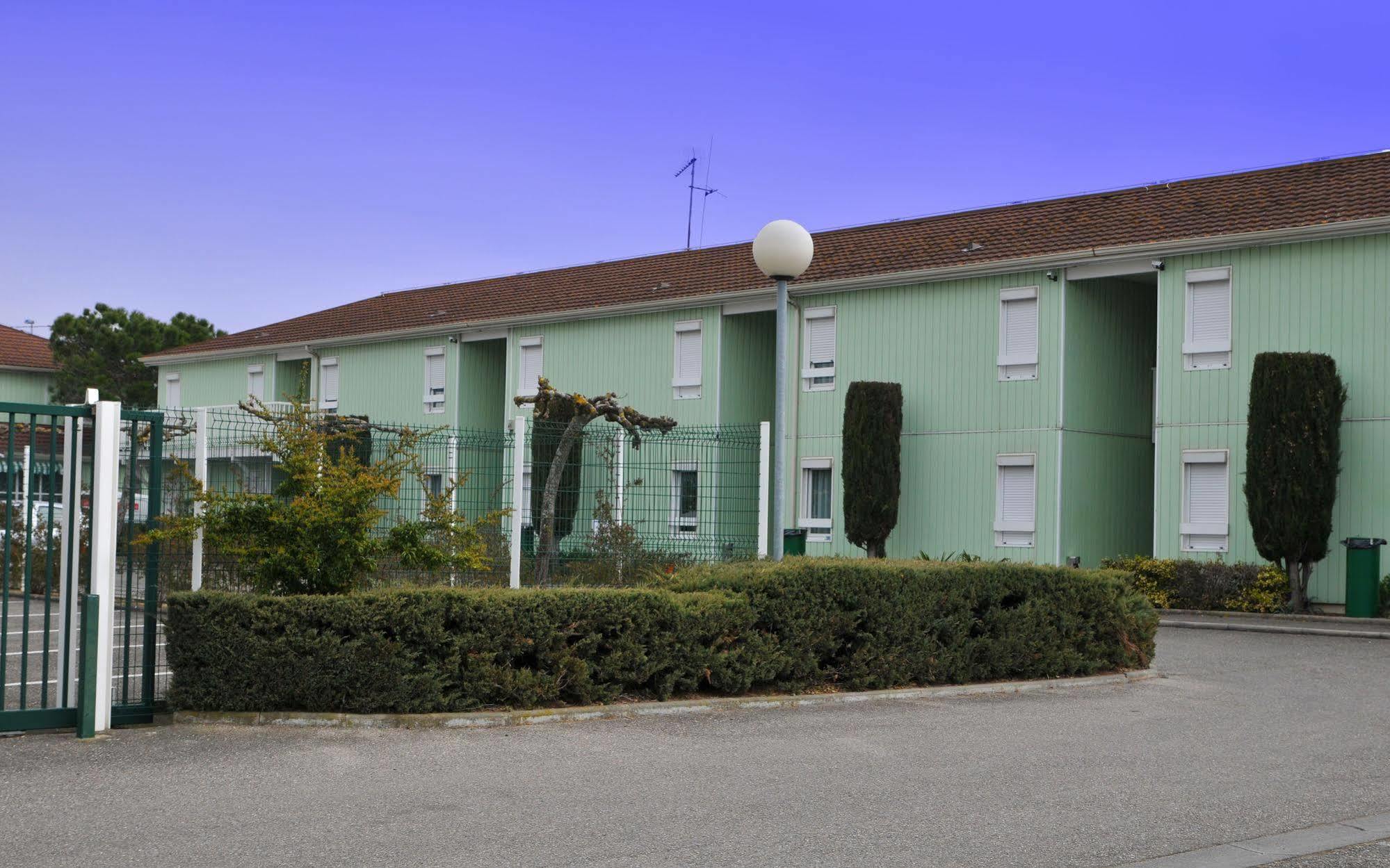Fasthotel Carcassonne Bagian luar foto