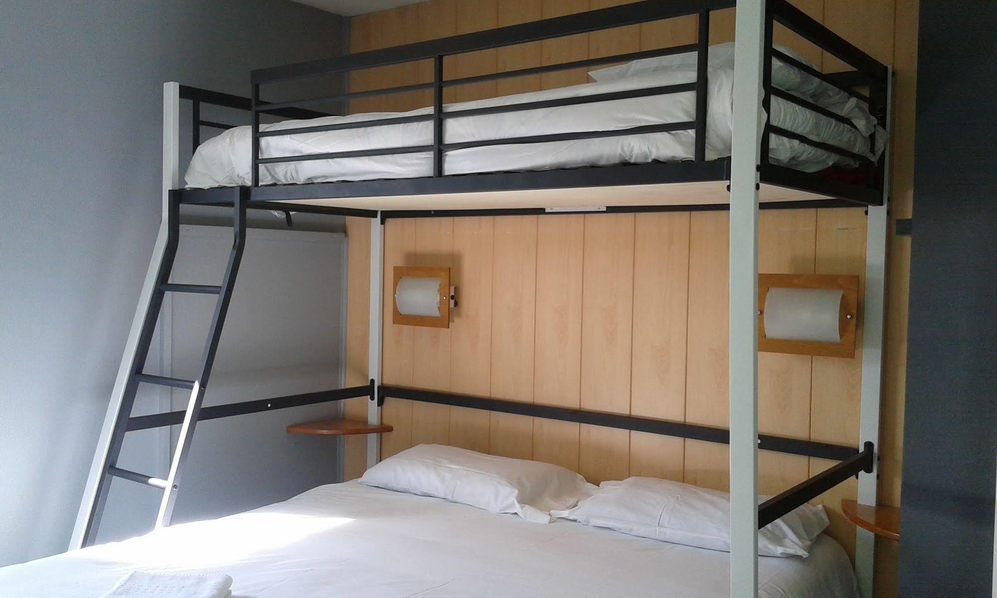 Fasthotel Carcassonne Bagian luar foto